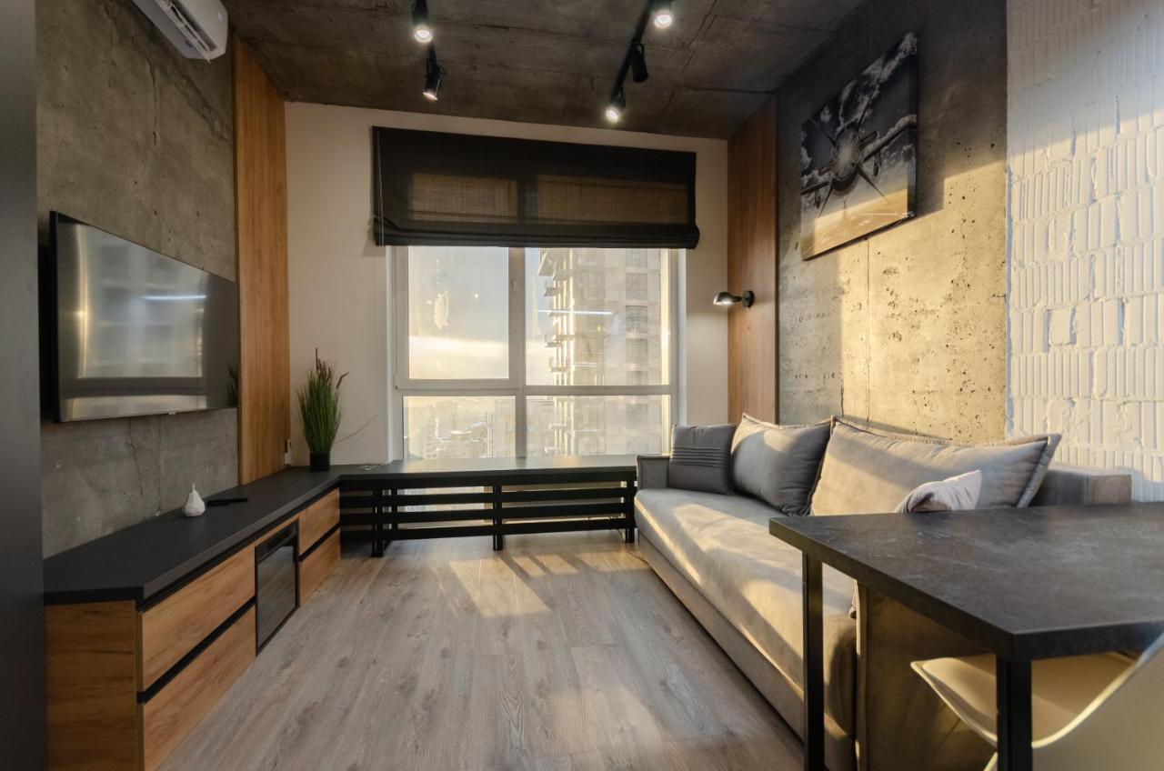 Petrovdom 12-131B Apartments In Rc "Yaroslaviv Grad"Bulvarno Kudriavska 17B Κίεβο Εξωτερικό φωτογραφία