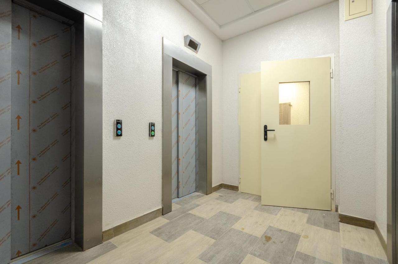 Petrovdom 12-131B Apartments In Rc "Yaroslaviv Grad"Bulvarno Kudriavska 17B Κίεβο Εξωτερικό φωτογραφία